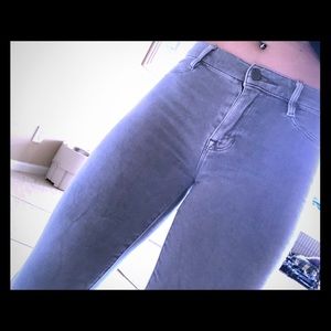 Grey skinny jeans/ jeggings